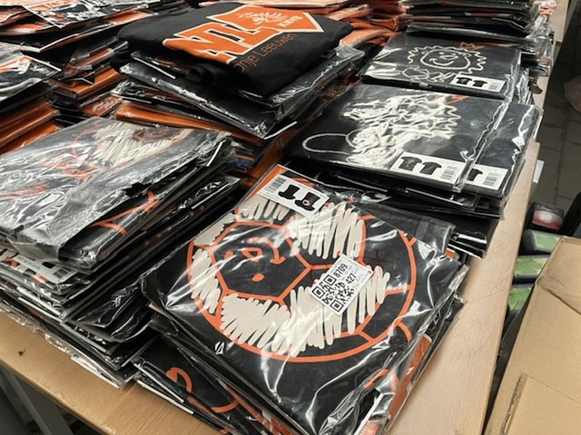 Ca. 350x knvb voetbalkleding voor kinderen en volwassenen - afbeelding 9 van  16