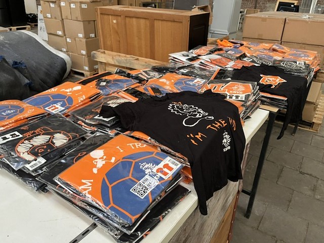 Ca. 350x knvb voetbalkleding voor kinderen - afbeelding 1 van  14