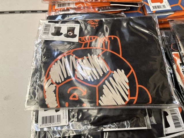 Ca. 350x knvb voetbalkleding voor kinderen - afbeelding 8 van  14