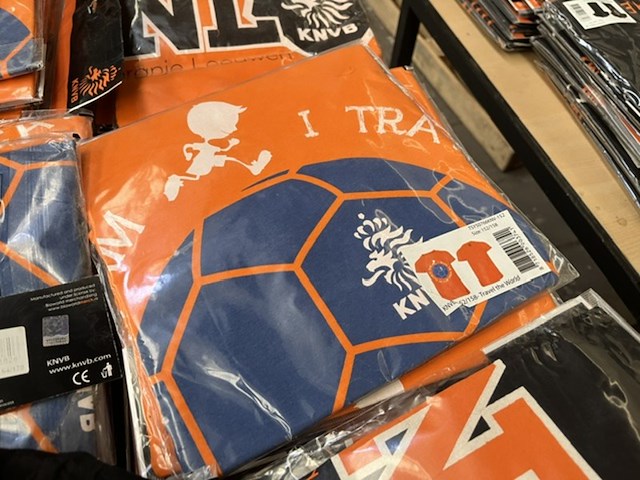 Ca. 350x knvb voetbalkleding voor kinderen - afbeelding 11 van  14