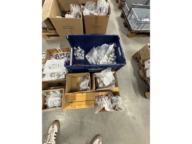 Ca. 350x perskoppeling, geberit, flowfit - afbeelding 3 van  3