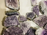 Ca. 35x amethist brokjes - afbeelding 7 van  7