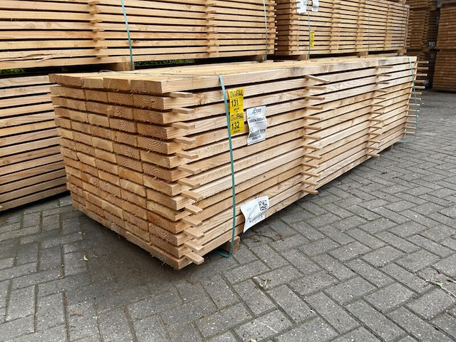 Ca. 35x douglas balken fijnbezaagd, 43x200mm, lengte 300cm - afbeelding 4 van  4