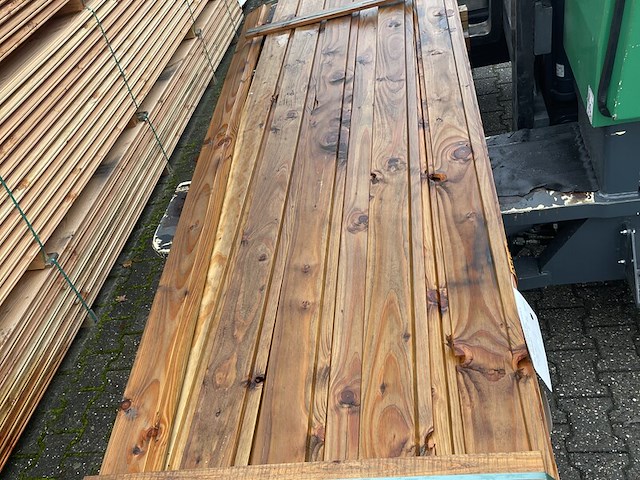 Ca. 35x douglas channelsiding, 18x137mm, lengte 10/500cm, 25/300cm - afbeelding 1 van  3