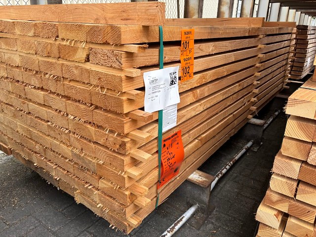 Ca. 35x douglas dakbalken fijnbezaagd, 50x150mm, lengte 300cm - afbeelding 4 van  4