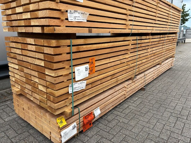 Ca. 35x douglas dakbalken fijnbezaagd, 50x150mm, lengte 500cm - afbeelding 4 van  4