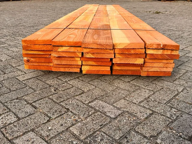 Ca. 35x douglas planken fijnbezaagd, 30x200mm, lengte 500cm - afbeelding 3 van  3