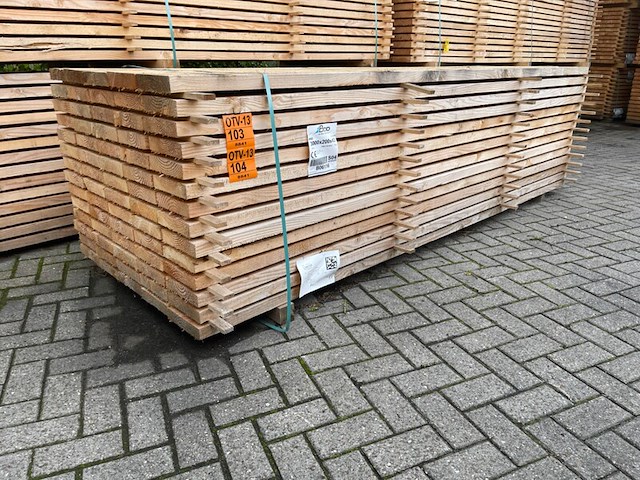 Ca. 35x douglas planken fijnbezaagd, 43x200mm, lengte 300cm - afbeelding 4 van  4