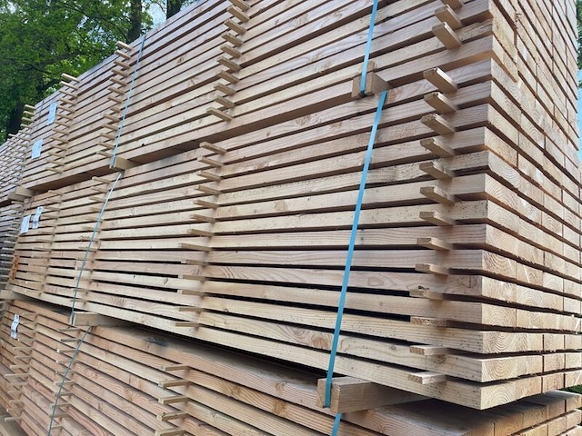 Ca. 35x douglas planken fijnbezaagd, 43x200mm, lengte 400cm - afbeelding 4 van  4