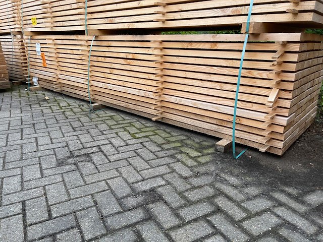 Ca. 35x douglas planken fijnbezaagd, 43x200mm, lengte 400cm - afbeelding 4 van  4