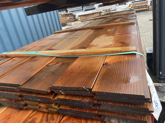 Ca. 35x douglas wisselsponning, 18x190mm, lengte 500cm - afbeelding 1 van  3