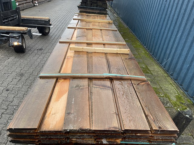 Ca. 35x douglas wisselsponning/halfhoutsrabat, 18x190mm, lengte 500cm - afbeelding 1 van  3