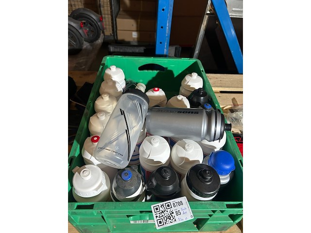 Ca. 35x fietsaccessoires w.o. agu, camelbak - afbeelding 4 van  8