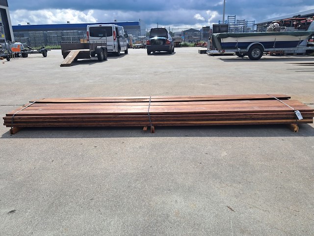 Ca. 35x hardhout plank geschaafd - afbeelding 1 van  4