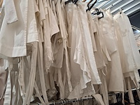 Ca. 35x hele oude witte schorten - afbeelding 1 van  5