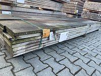 Ca. 35x purple heart planken fijnbezaagd, 26x205mm, lengte 335cm - afbeelding 2 van  3