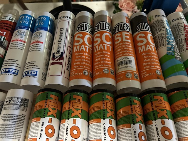 Ca. 35x (siliconen)kit w.o. ardex, den braven - afbeelding 4 van  5