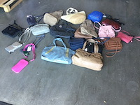 Ca. 35x tassen verschillende kleuren, soorten - afbeelding 1 van  4
