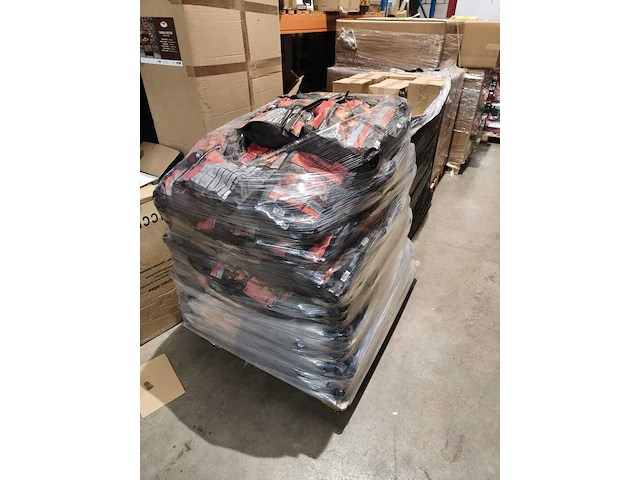 Ca. 35x zakken van 3 kilo briketten fancy flames - afbeelding 1 van  5