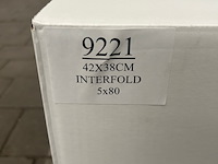 Ca. 3600x interfold handdoeken 42x38 cm - afbeelding 3 van  4