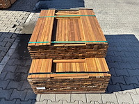 Ca. 364x guyana ipé latten geschaafd, 25x40mm, lengte 154/100cm, 210/125cm - afbeelding 1 van  3