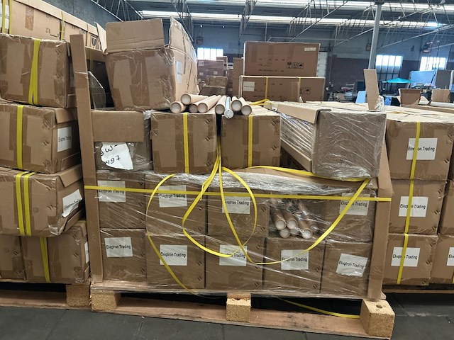 Ca. 365x led tube 23w 3000k 1497 mm, qbright, qb-lt-23w-3k-105-1497 - afbeelding 1 van  4