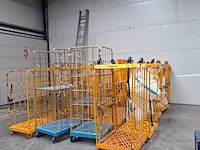Ca. 36x diverse rolcontainer - afbeelding 1 van  5
