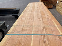Ca. 36x douglas balken fijnbezaagd, 100x100mm, lengte 400cm - afbeelding 1 van  4