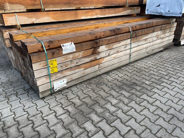 Ca. 36x douglas balken fijnbezaagd, 100x100mm, lengte 400cm - afbeelding 4 van  4