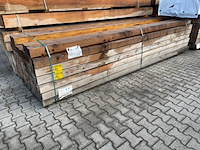 Ca. 36x douglas balken fijnbezaagd, 100x100mm, lengte 400cm - afbeelding 4 van  4