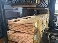 Ca. 36x douglas balken geschaafd, 40x90mm, lengte 430cm - afbeelding 2 van  3