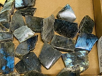 Ca. 36x labradoriet plakjes - afbeelding 4 van  4