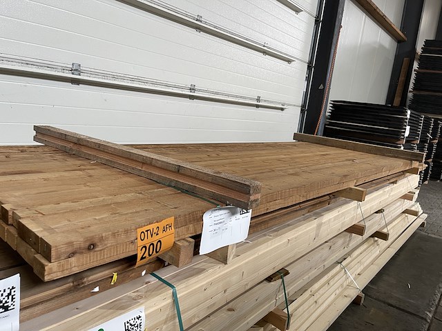 Ca. 36x thermo vuren latten geschaafd, 30x73mm, lengte 300cm - afbeelding 2 van  3