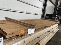 Ca. 36x thermo vuren latten geschaafd, 30x73mm, lengte 300cm - afbeelding 2 van  3