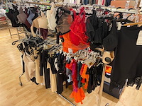 Ca. 370x badmode, lingerie en fietskleding, beachlife, cyell, simone perele, s t/m 3xl
