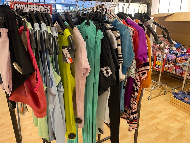 Ca. 370x badmode, lingerie en fietskleding, beachlife, cyell, simone perele, s t/m 3xl - afbeelding 6 van  11