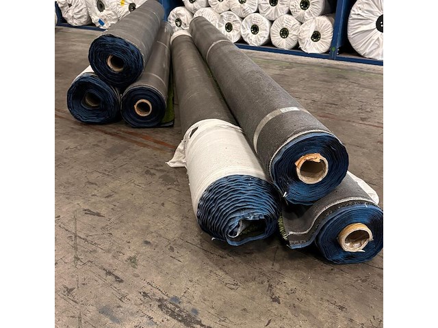 Ca. 376m2 kunstgras, 24 mm hoog, groen - afbeelding 3 van  3