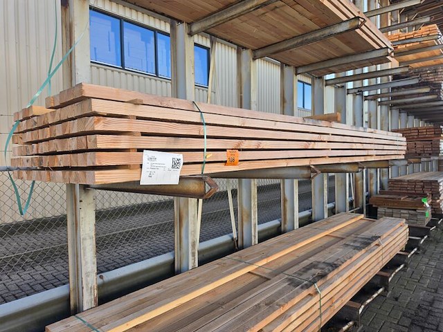 Ca. 37x douglas regels fijnbezaagd, 50x75mm, lengte 500cm - afbeelding 4 van  4