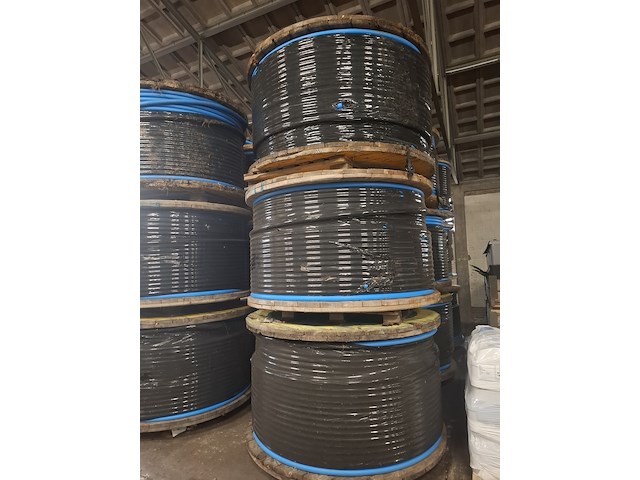 Ca. 37x haspel a 1.000 meter met prefab multiductsysteem voor ondergrondse telecom en glasvezelinfrastructuur, hdpe multiduct 40 / 7x7 - afbeelding 2 van  22