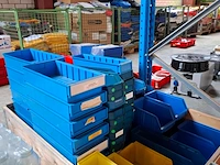 Ca. 385x diverse magazijnbakken - afbeelding 2 van  7