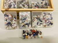 Ca. 38x cassettes met trommelstenen mix split - afbeelding 3 van  4