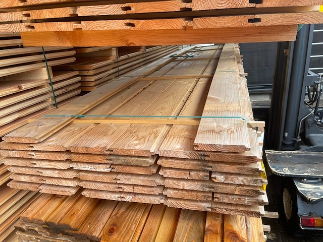 Ca. 38x douglas blokhutprofiel, 28x175mm, lengte 500cm - afbeelding 1 van  3