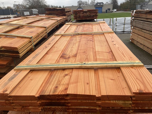 Ca. 38x douglas wisselsponning, 18x190mm, lengte 300cm - afbeelding 1 van  3