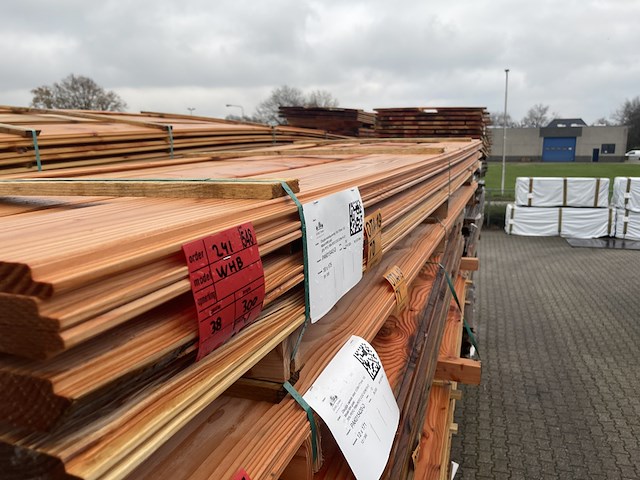 Ca. 38x douglas wisselsponning, 18x190mm, lengte 300cm - afbeelding 2 van  3