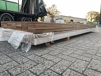 Ca. 38x guyana teak dekdelen gevingerlast, 21x145mm, lengte 400cm - afbeelding 2 van  4