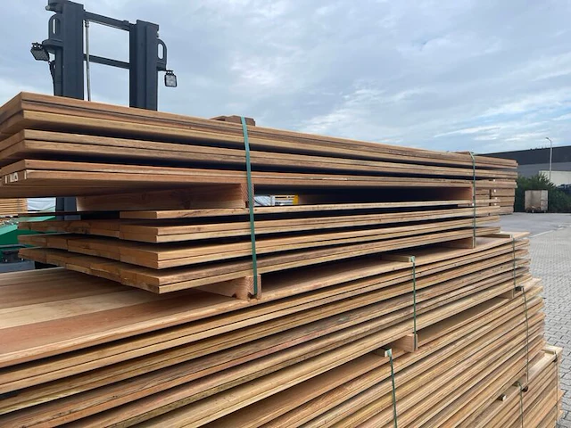 Ca. 38x pakoeli planken geschaafd, 16x190mm, lengte 250cm - afbeelding 2 van  3