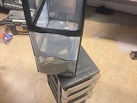 Ca. 395x handelsgoederen en winkelinventaris - afbeelding 9 van  18