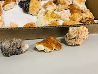 Ca. 39x bariet brokjes - afbeelding 2 van  8