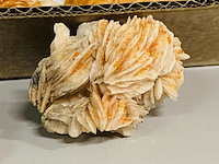 Ca. 39x bariet brokjes - afbeelding 3 van  8