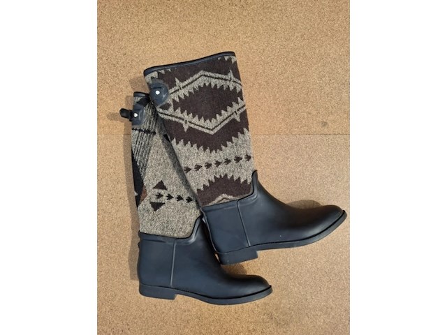 Ca. 39x dames- en herenmode, prada, stone island, hugo boss - afbeelding 2 van  29